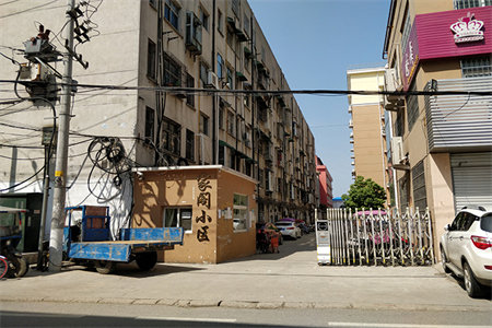 港基东原华府3室2厅2卫99万138m2出售